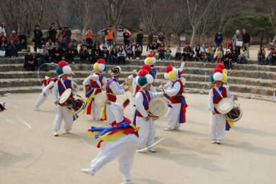 Suwon Hwaseong Fortress and Korean Folk Village Day Tour from Seoul - Hwaseong Fortress on the ground: what you’re really paying for