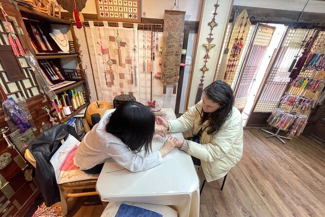 Tour Seoul’s oldest district with a storyteller from Bukchon - Anguk Station Exit 4: Easy Start, Slightly Different Finish