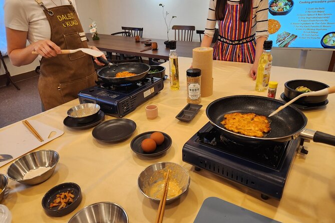 Traditional Korean 6-Dish Cooking Class + Hidden Alley Tour Seoul - Euljiro hidden alleys: stories you can walk away with